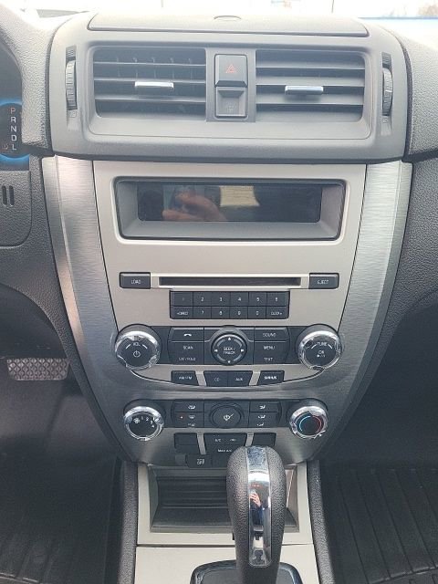 Used 2012 Ford Fusion SE image 3