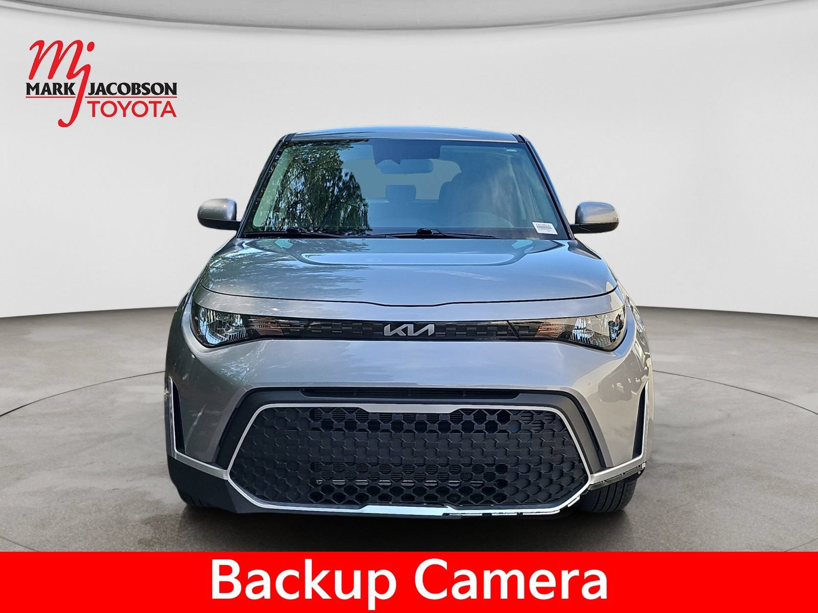 Used 2025 Kia Soul LX w/ LX Technology Package FWD image 3