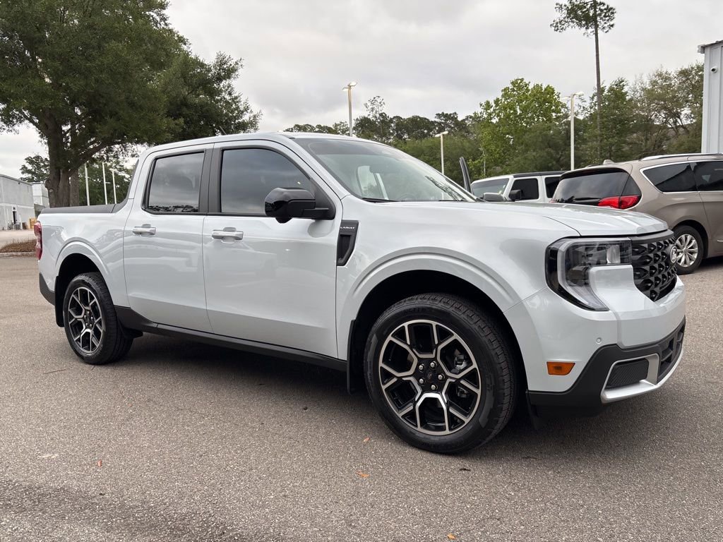 Used 2026 Ford Maverick Lariat AWD/4WD image 1