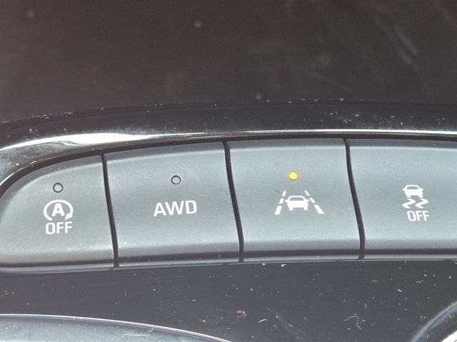 Used 2023 Buick Encore GX Select w/ Sport Touring Package AWD/4WD image 31