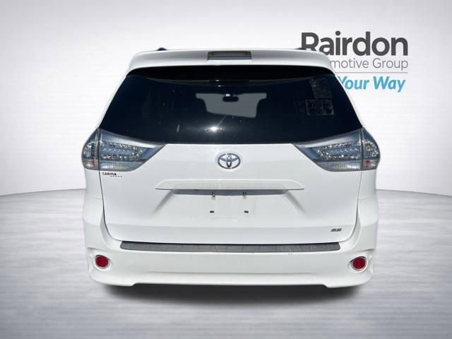 Used 2015 Toyota Sienna SE FWD image 6