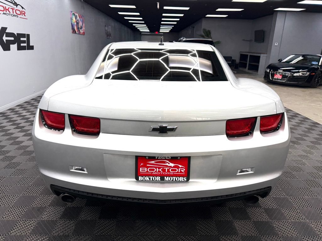 Used 2011 Chevrolet Camaro LT RWD image 13