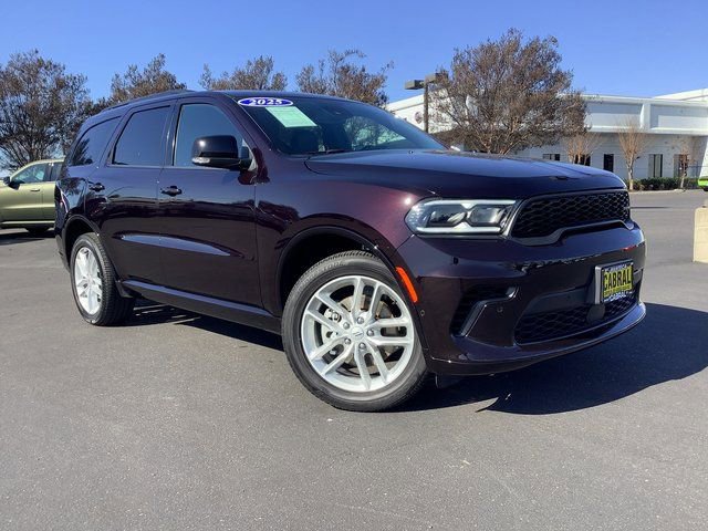 Used 2025 Dodge Durango GT image 2