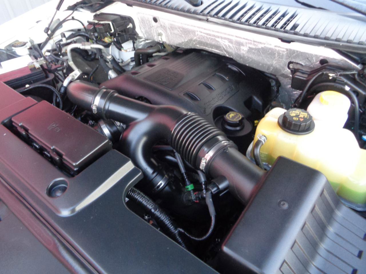 Used 2017 Ford Expedition EL Limited image 3