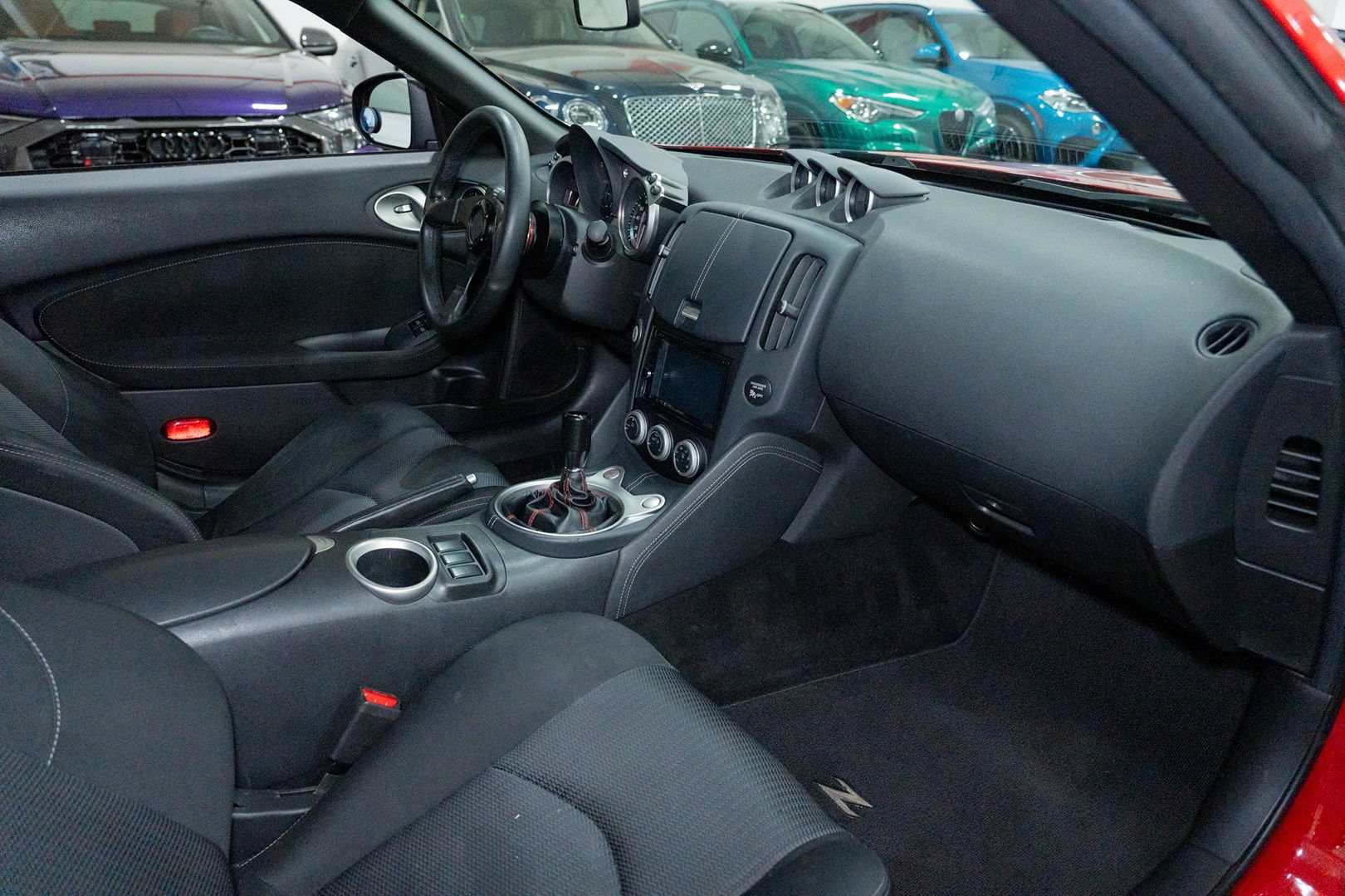 Used 2016 Nissan 370Z Coupe RWD image 24