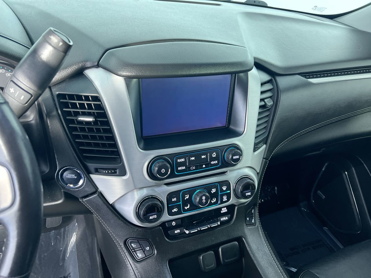 Used 2019 GMC Yukon SLT w/ Graphite Edition RWD image 25
