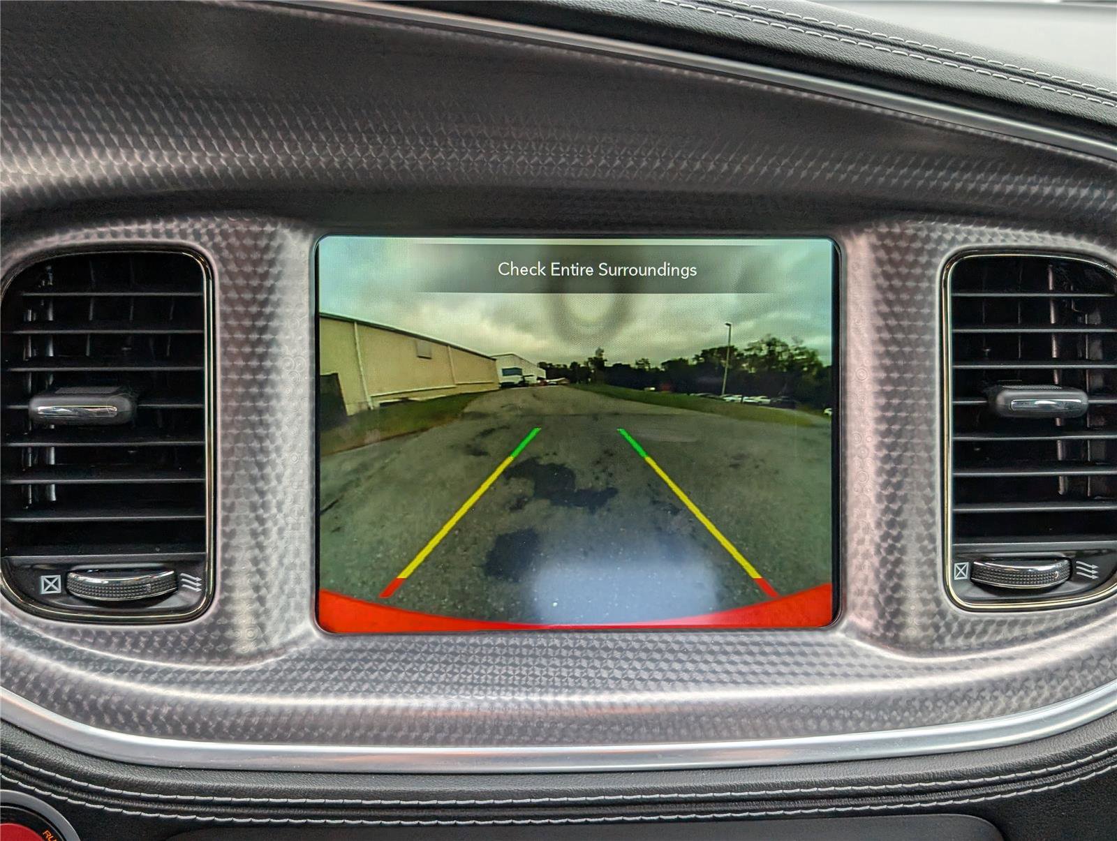 Used 2022 Dodge Charger SRT Hellcat w/ Harman/Kardon Audio Group image 35