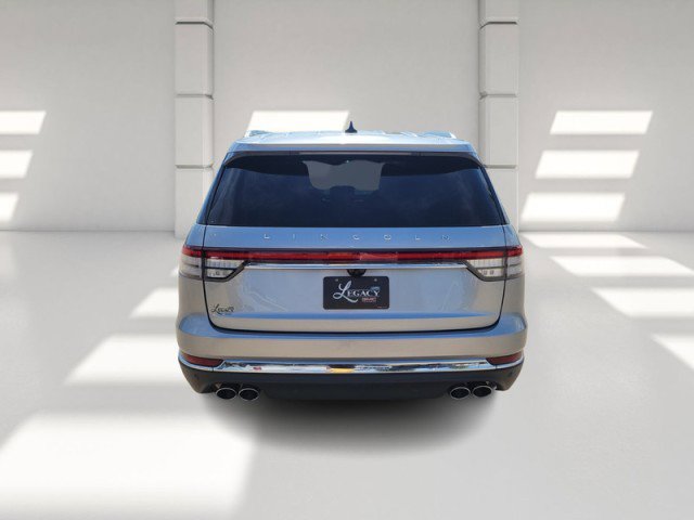 Used 2023 Lincoln Aviator Reserve image 7
