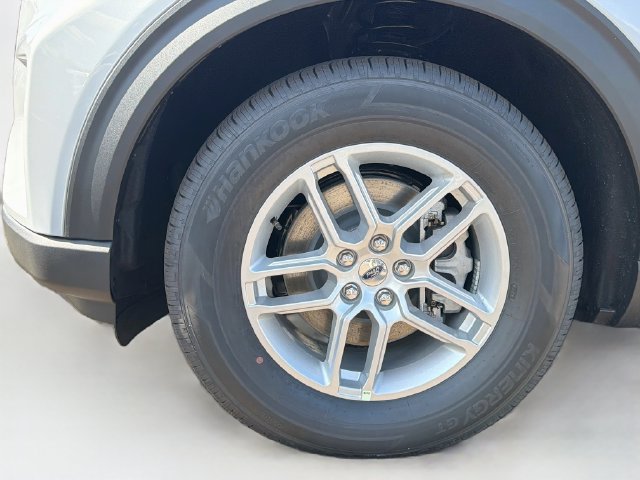 New 2026 Ford Explorer Active AWD/4WD image 23