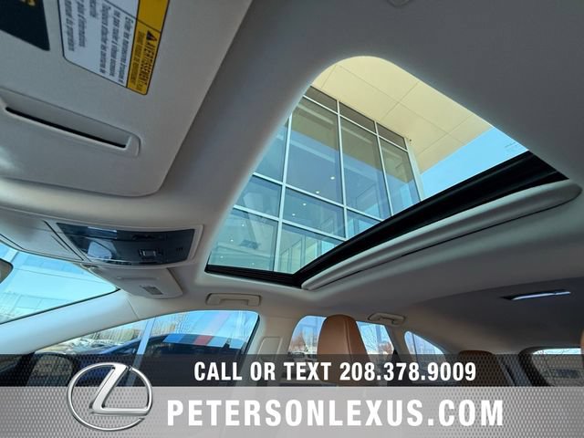 Used 2022 Lexus RX 350L Premium w/ Premium Package AWD/4WD image 38