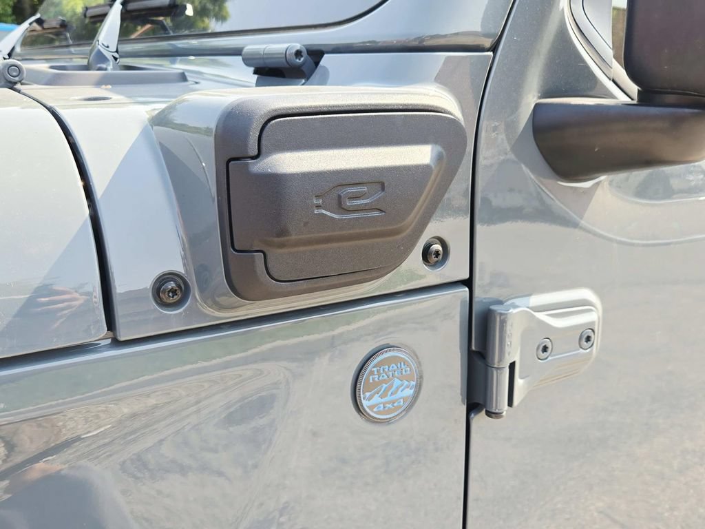 Certified 2025 Jeep Wrangler Unlimited Sahara AWD/4WD image 20
