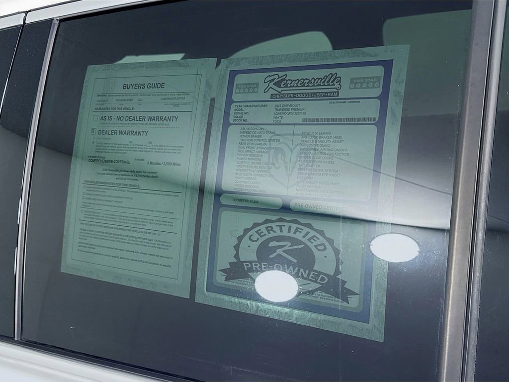 Used 2023 Chevrolet Traverse Premier image 35