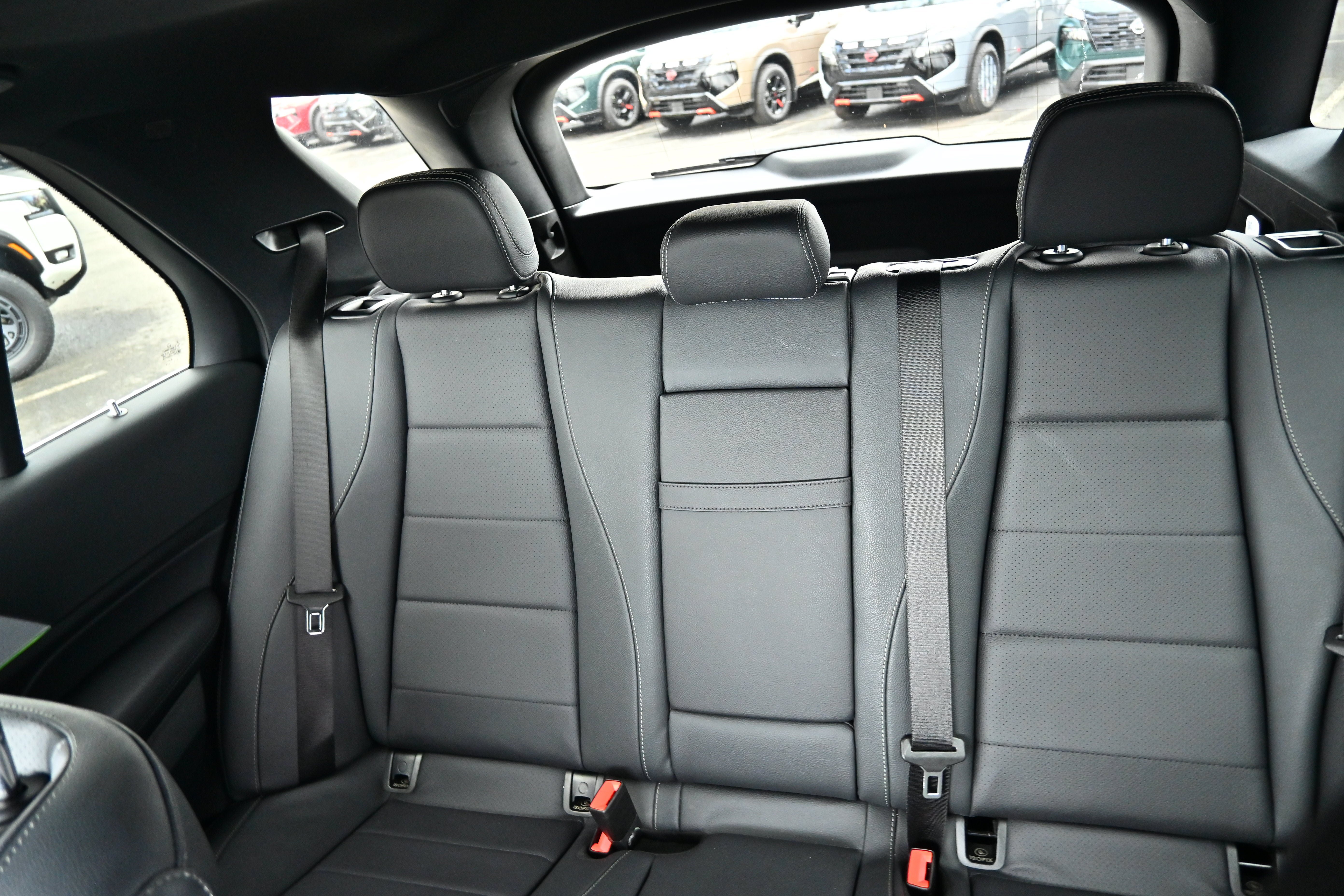 Used 2026 Mercedes-Benz GLE 350 4MATIC w/ Winter Package image 25