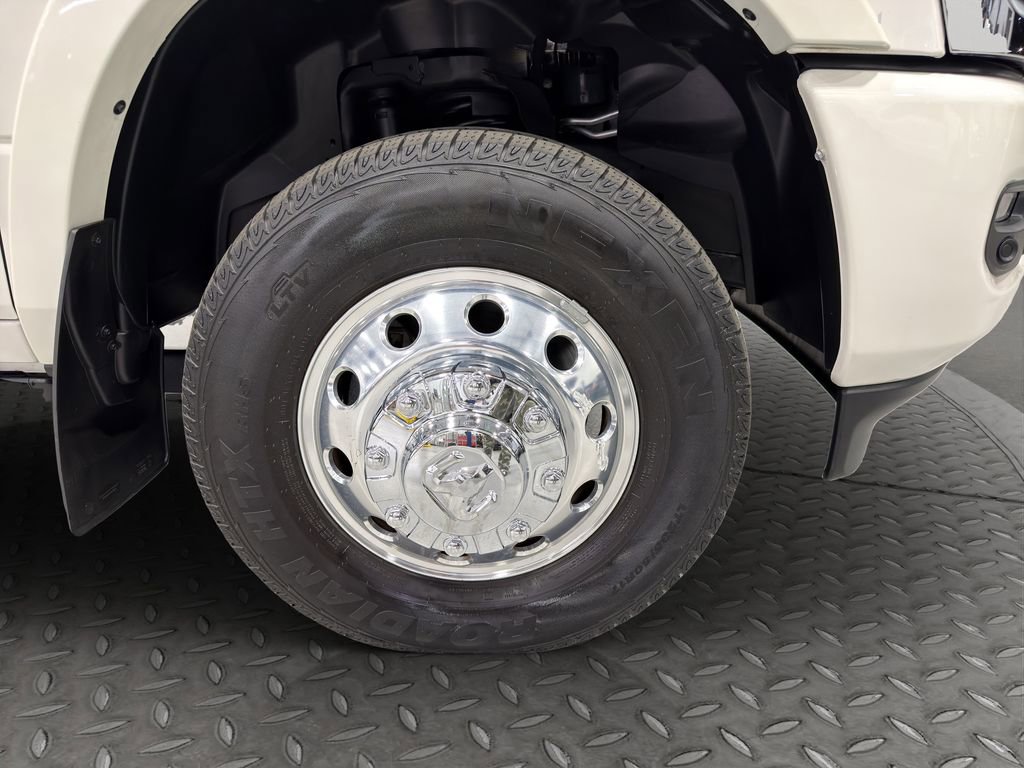 Used 2024 RAM 3500 Limited w/ Safety Group image 14