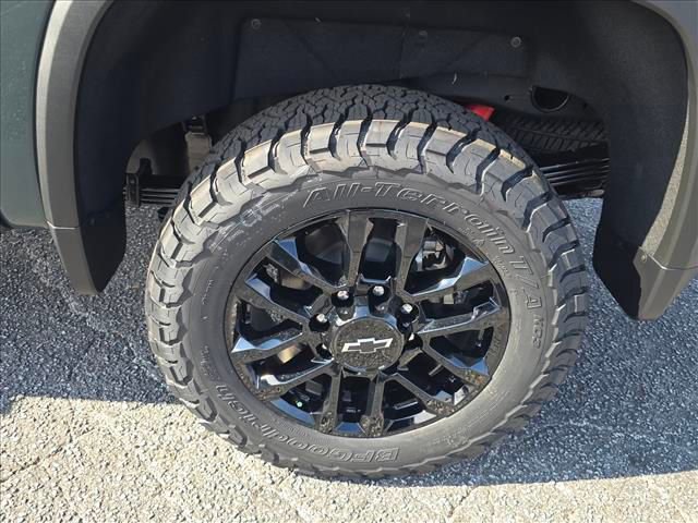 New 2026 Chevrolet Silverado 2500 LT image 17