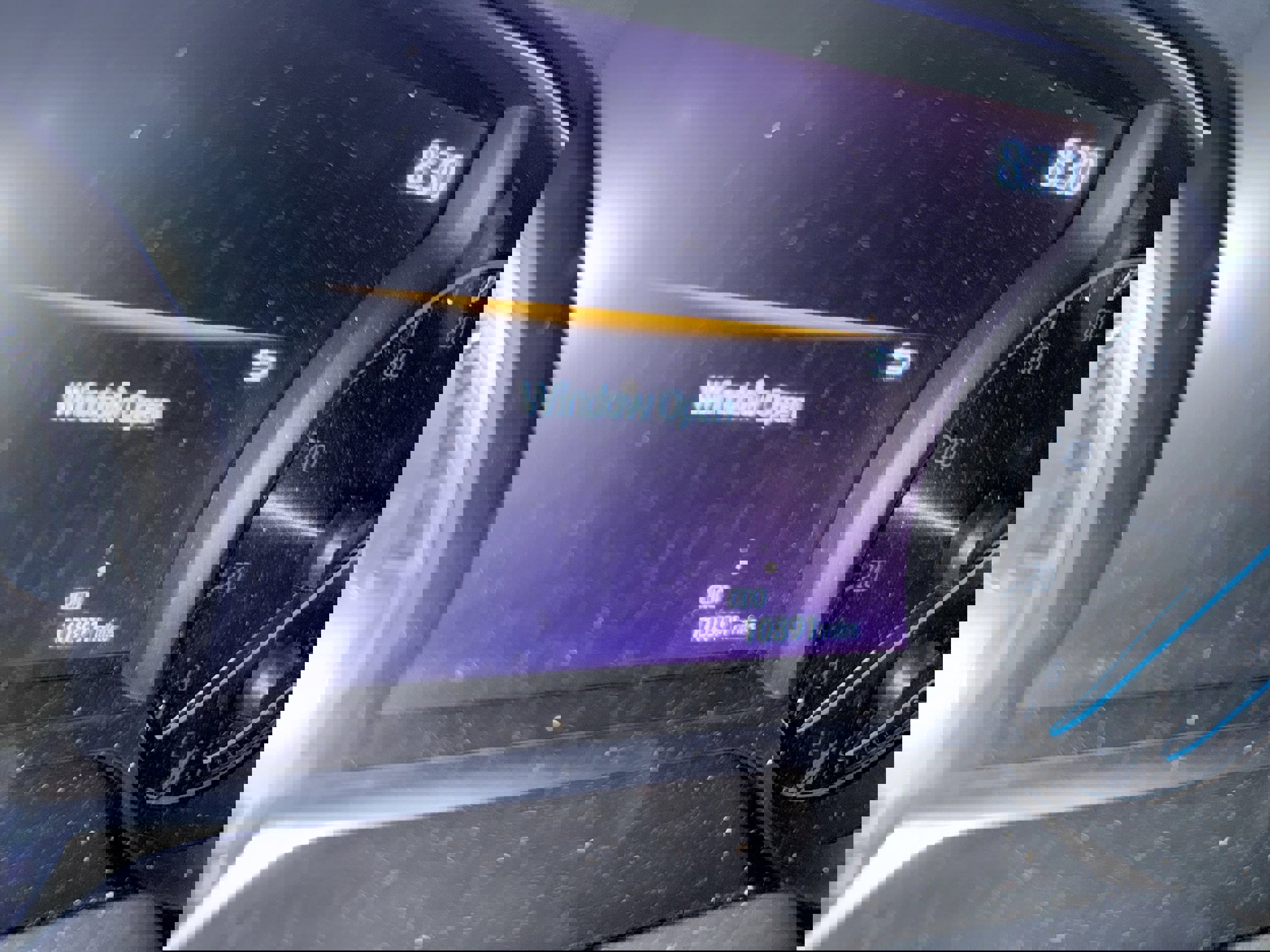 Used 2024 Toyota Venza XLE image 5