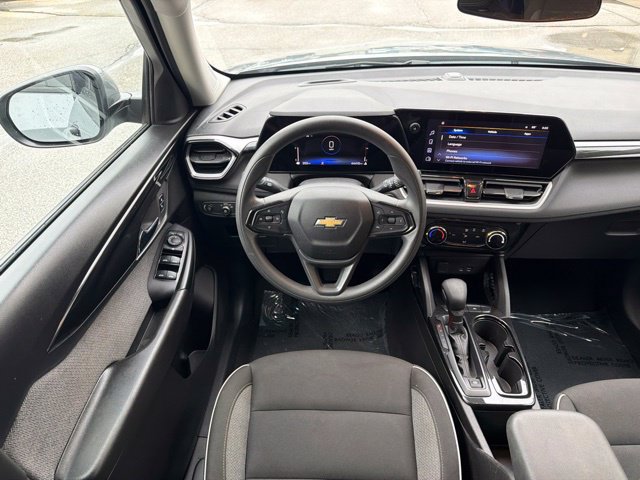 Used 2025 Chevrolet TrailBlazer LT FWD image 17
