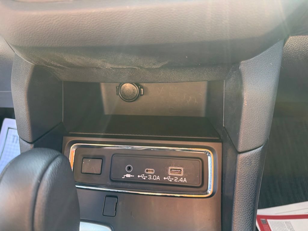 Used 2025 Subaru Ascent Premium AWD/4WD image 21