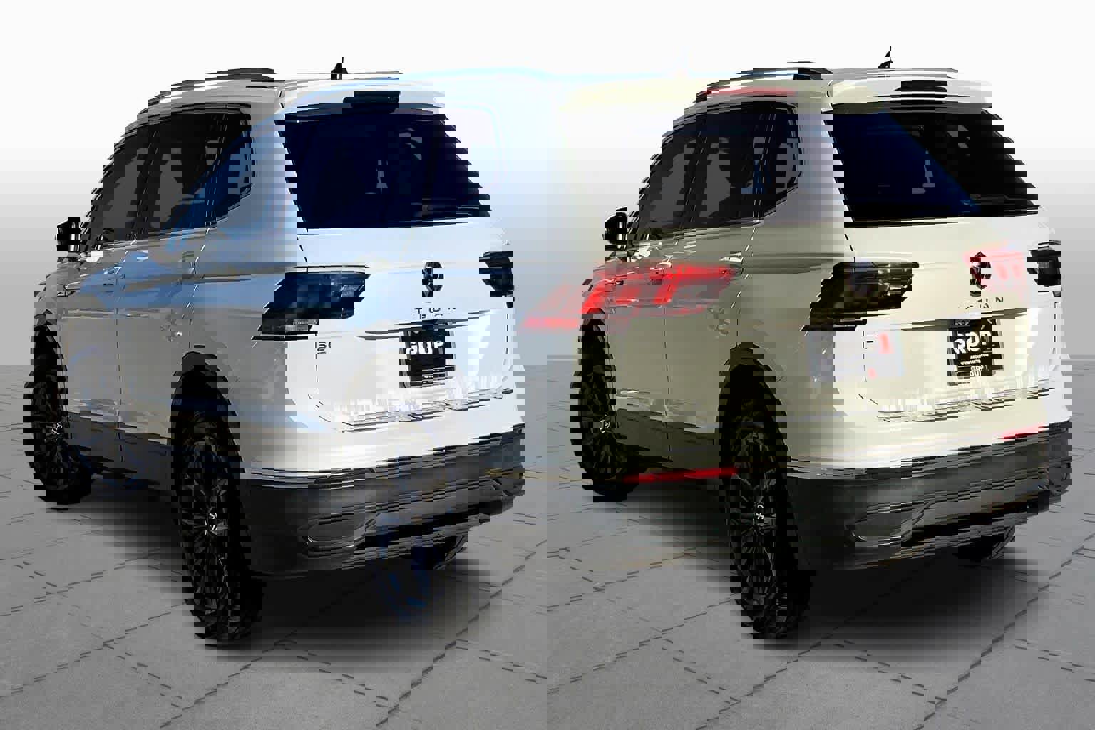 Used 2023 Volkswagen Tiguan SE image 11