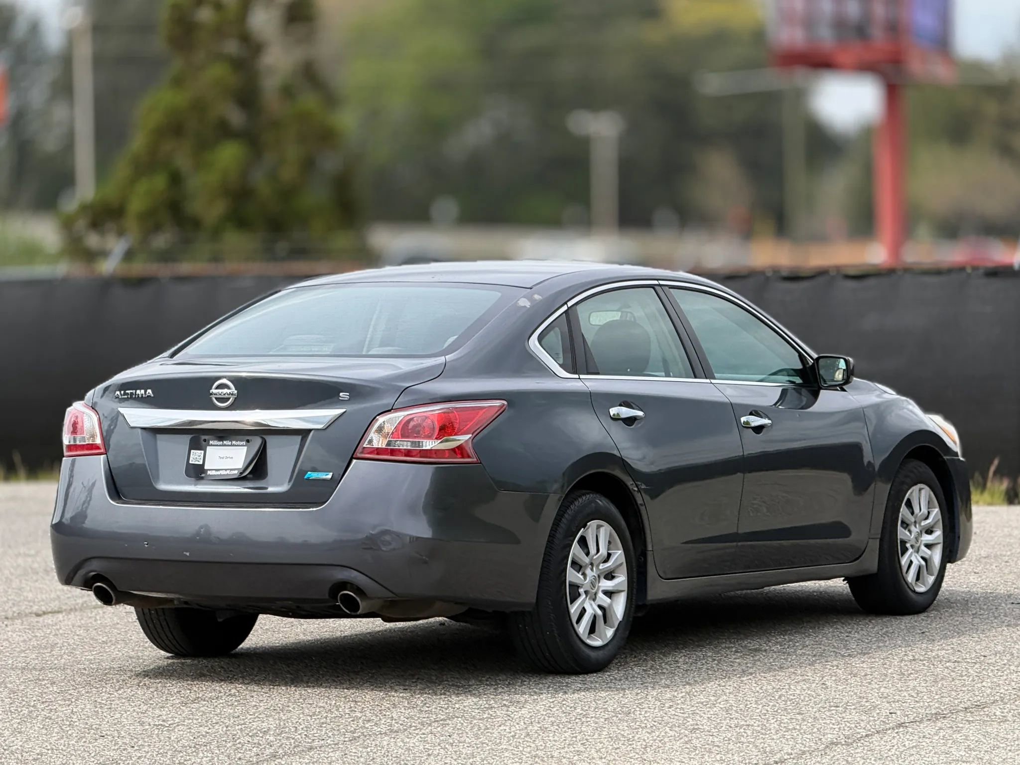 Used 2013 Nissan Altima 2.5 S FWD image 9