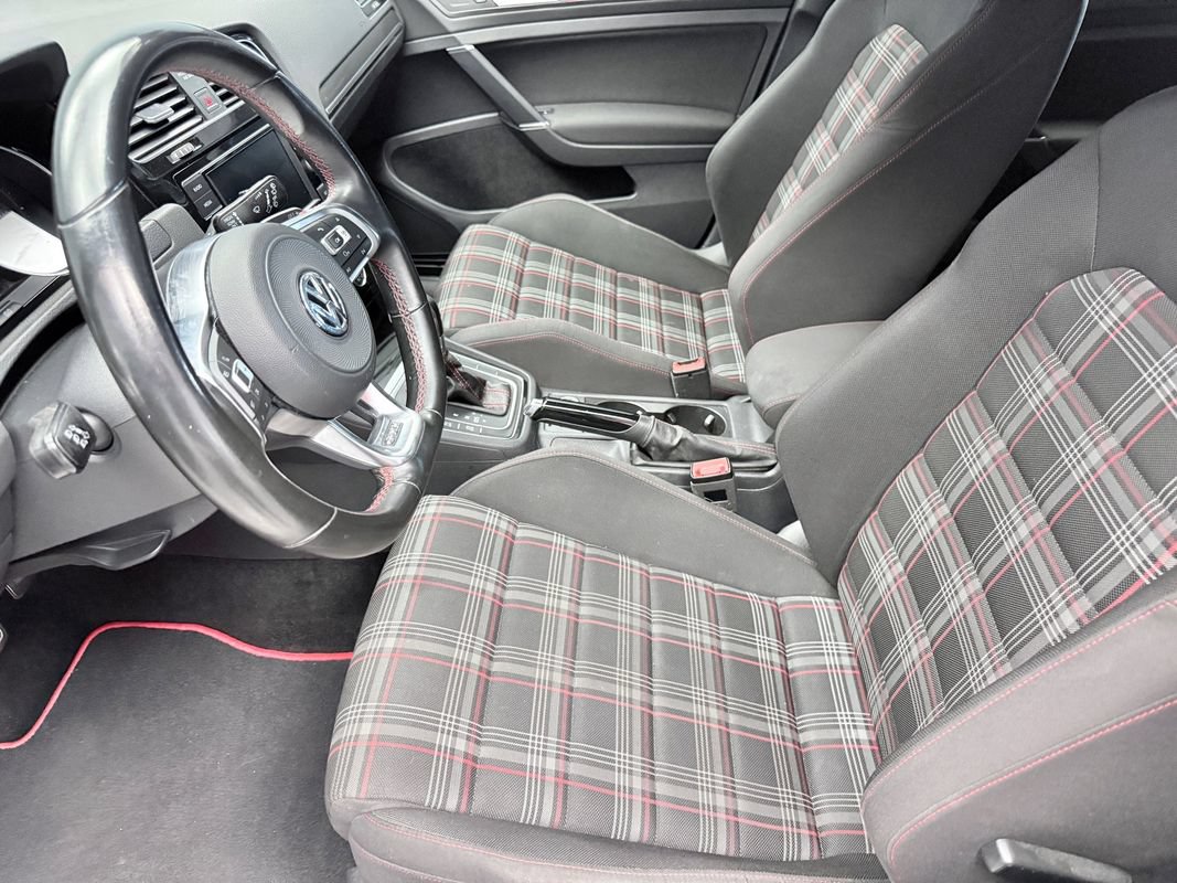 Used 2018 Volkswagen GTI S FWD image 10