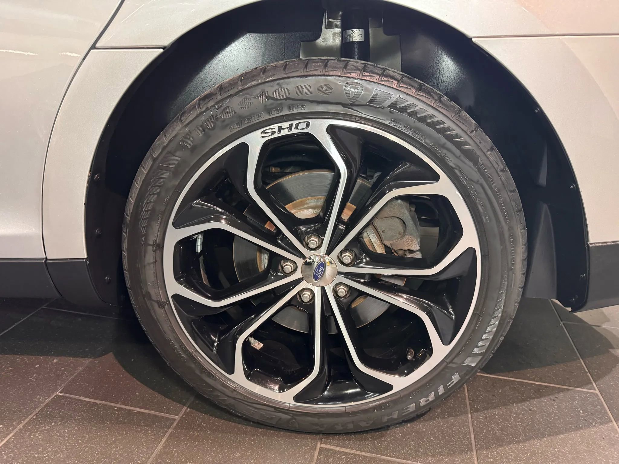 Used 2013 Ford Taurus SHO image 41