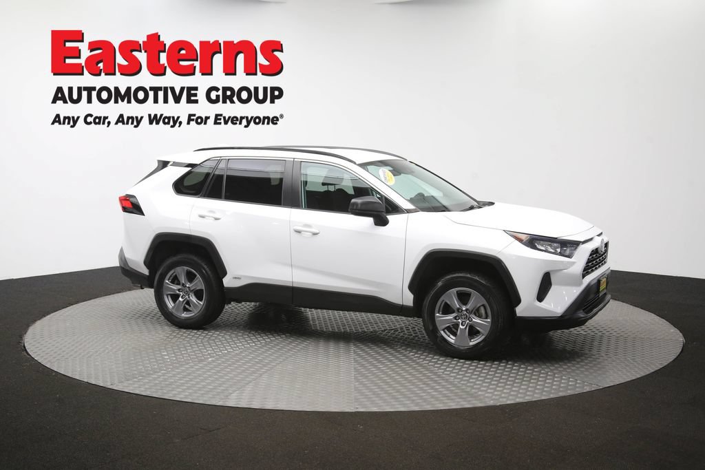 Used 2022 Toyota RAV4 LE AWD/4WD image 48