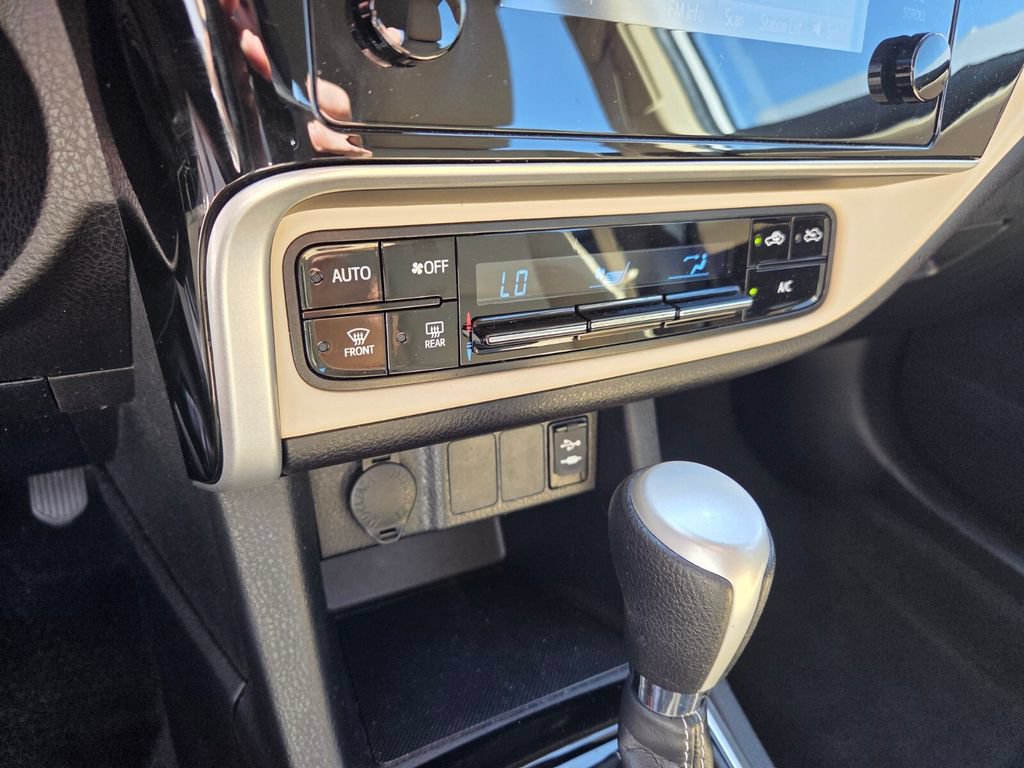 Used 2019 Toyota Corolla LE FWD image 24