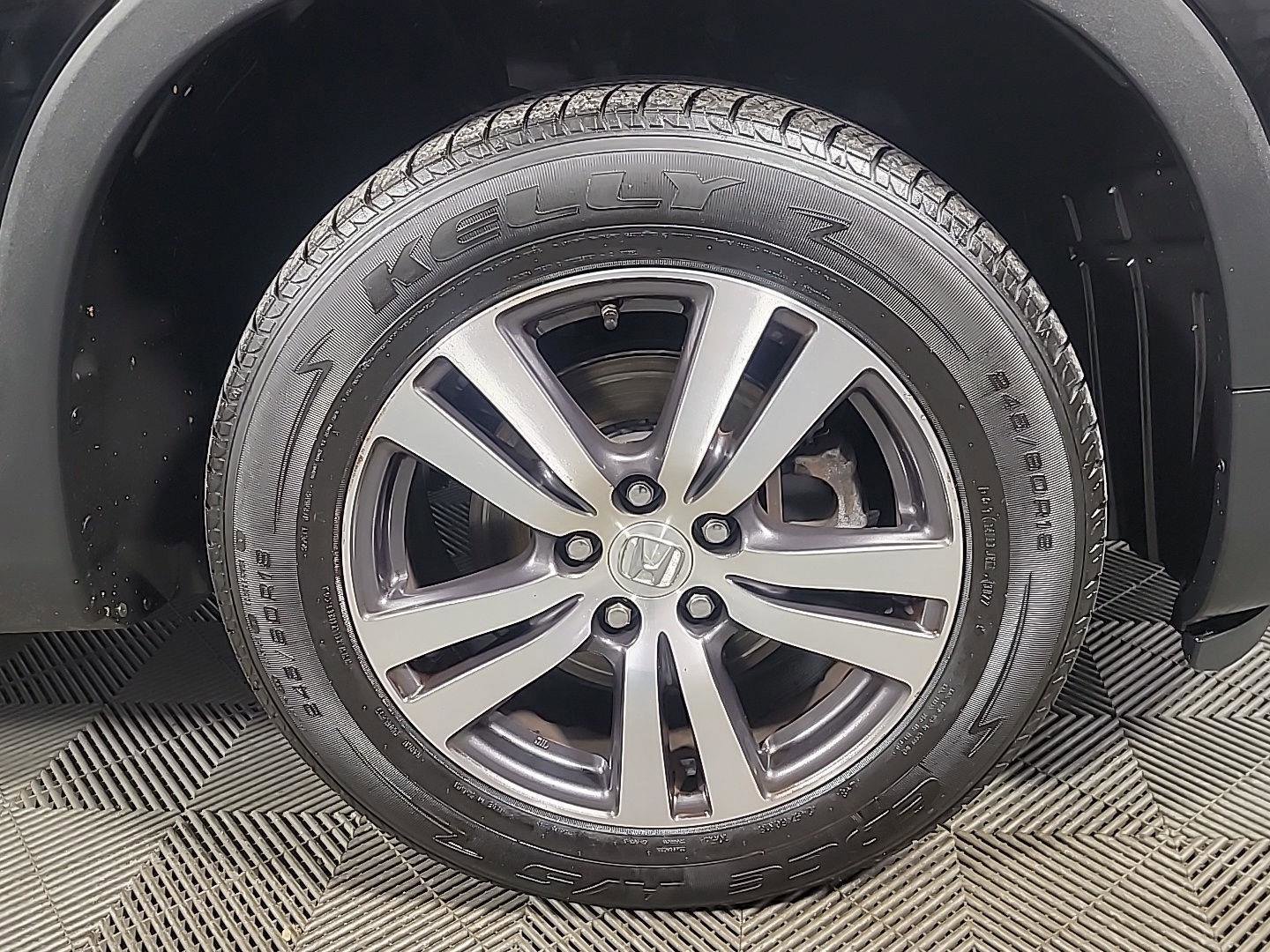 Certified 2017 Honda Pilot EX image 3