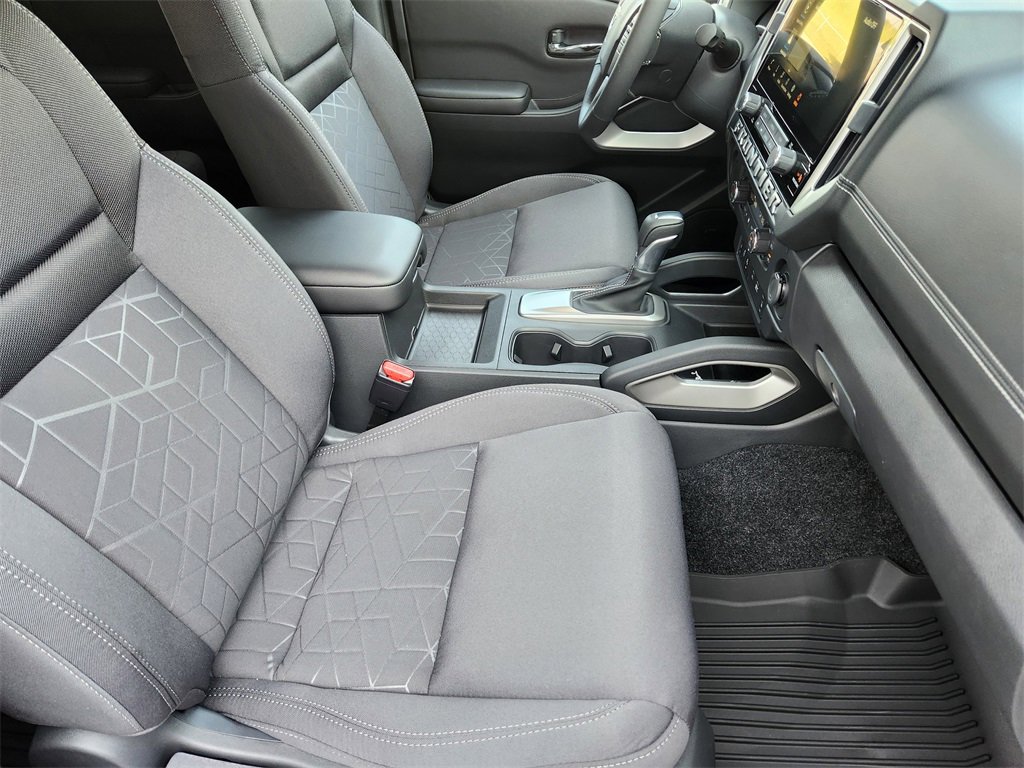New 2025 Nissan Frontier SV w/ SV Convenience Package image 9