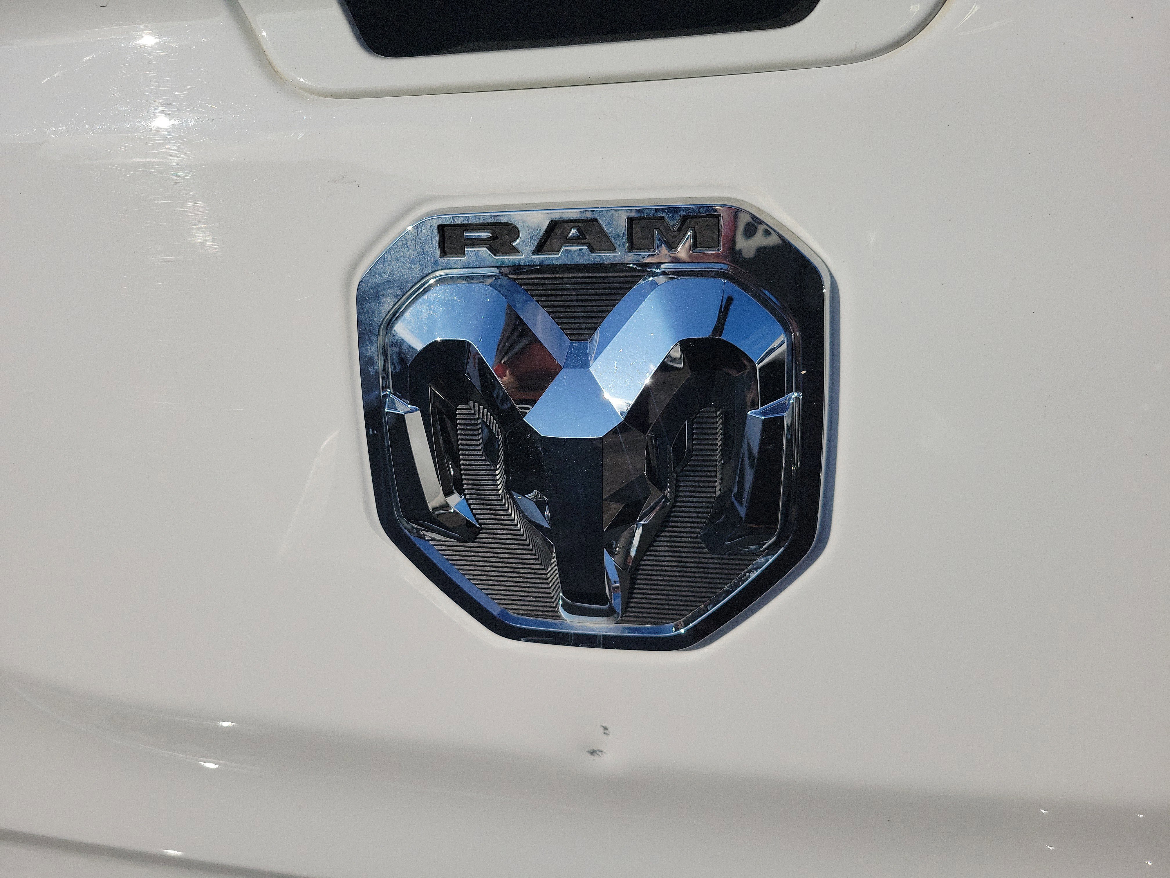Used 2024 RAM 1500 Laramie image 40