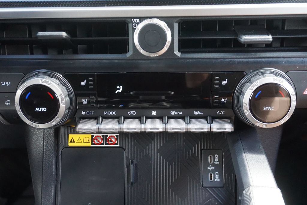 Certified 2025 Toyota 4Runner Limited AWD/4WD image 15