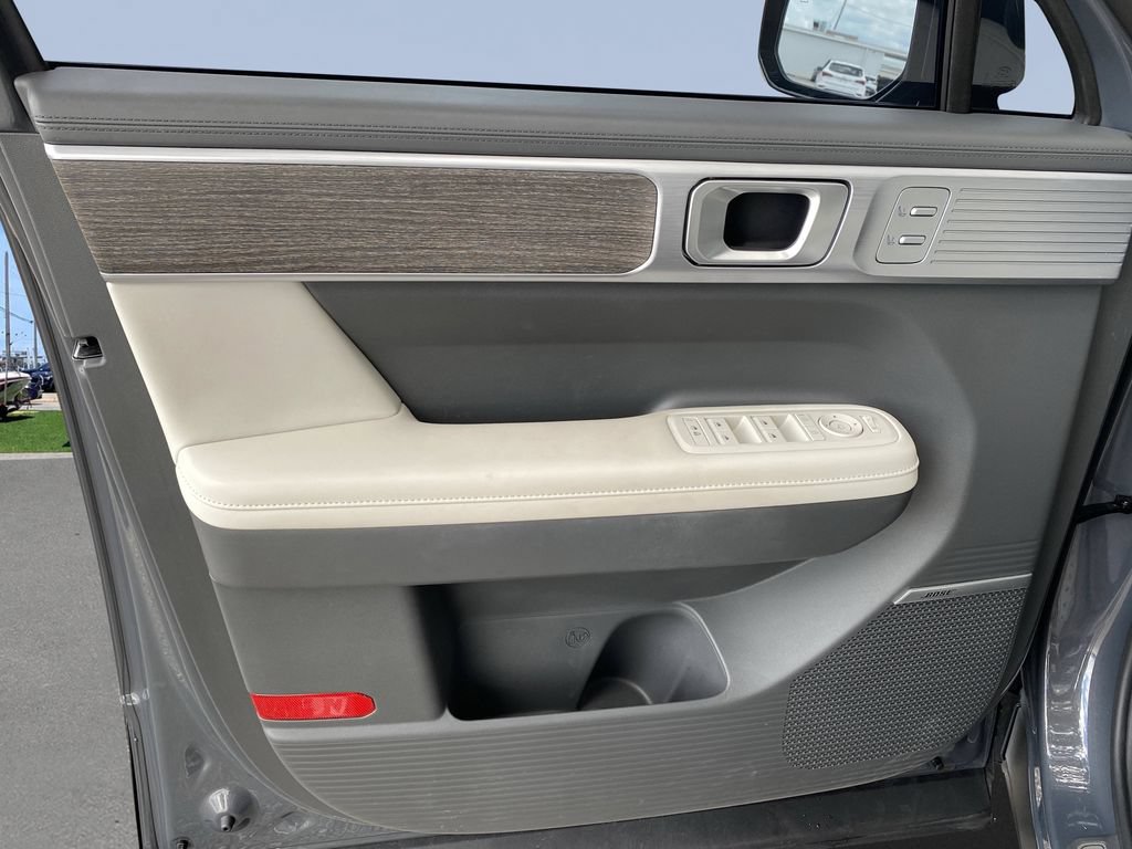 Used 2024 Hyundai Santa Fe Calligraphy FWD image 17