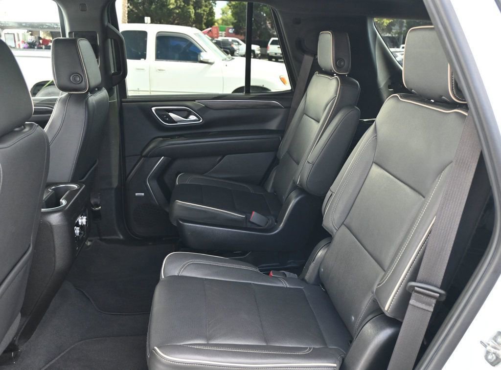 Used 2022 GMC Yukon SLT w/ SLT Luxury Package image 15
