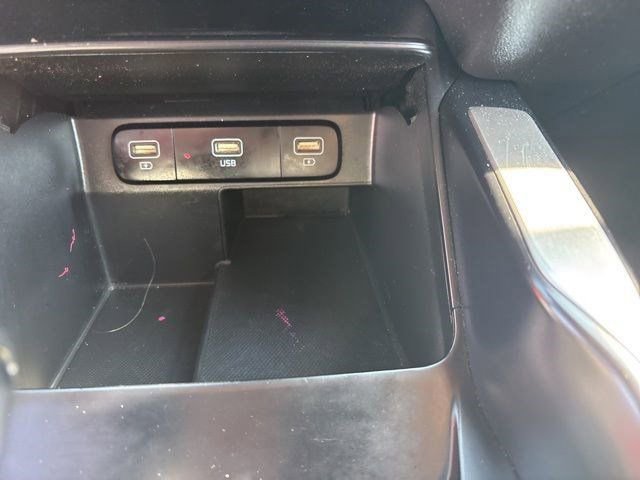 Used 2021 Kia Sorento LX image 24