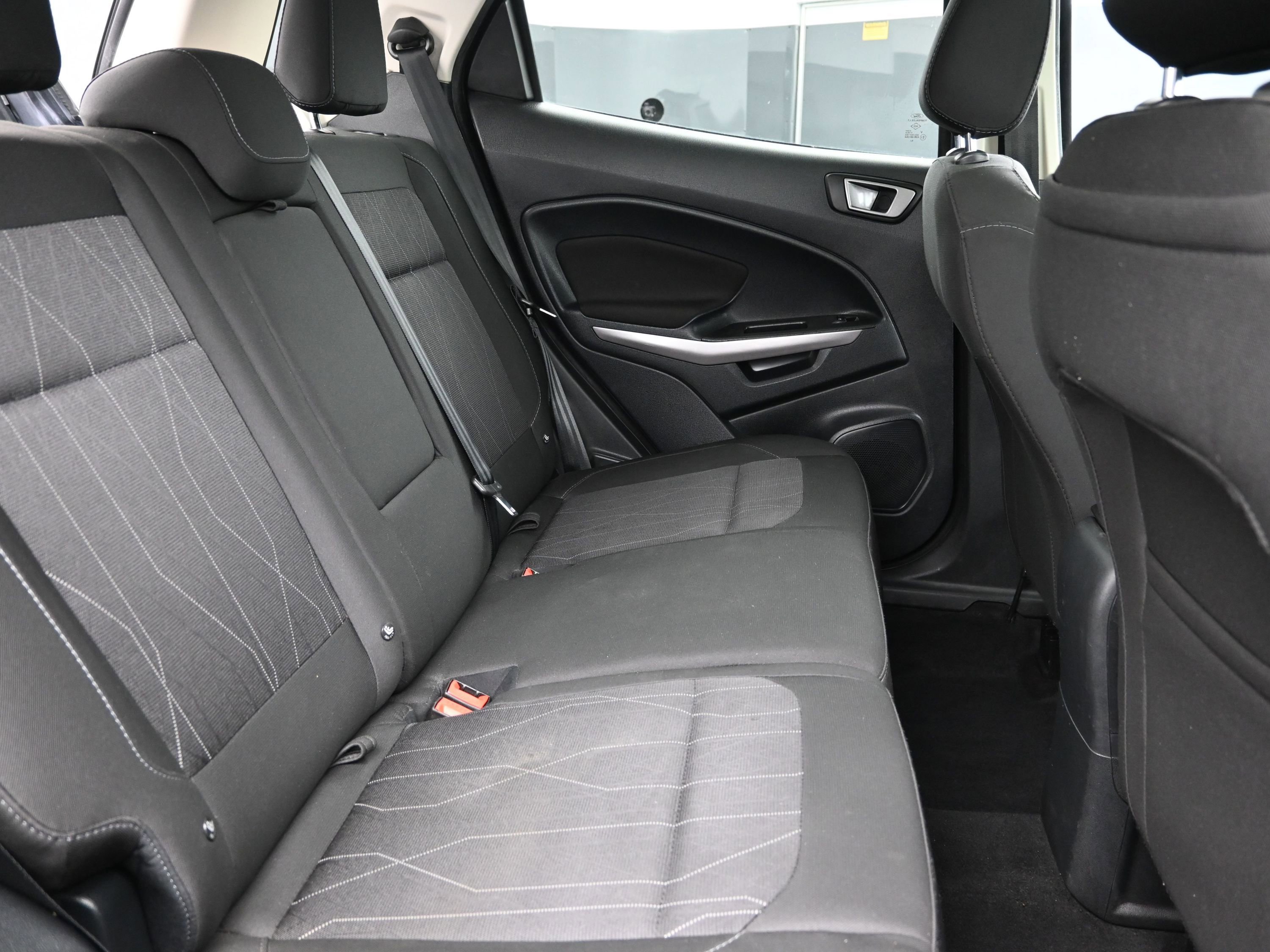 Used 2021 Ford EcoSport SE image 24