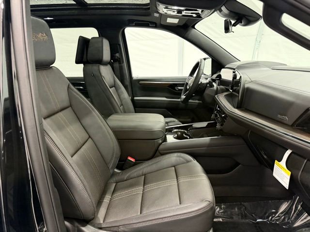 New 2026 Chevrolet Suburban High Country image 24