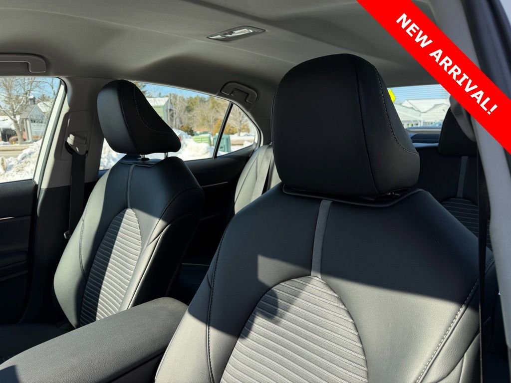Used 2024 Toyota Camry SE image 22