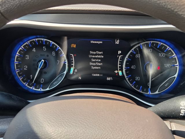 Used 2019 Chrysler Pacifica Touring Plus w/ Advanced Safetytec Group FWD image 24