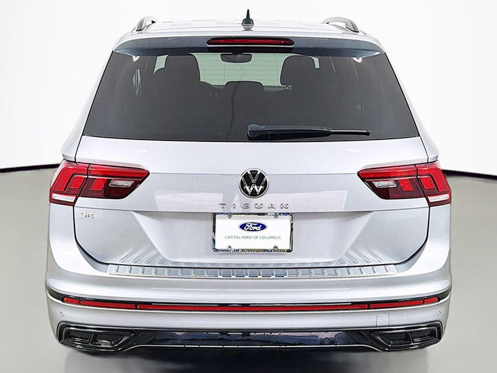 Used 2023 Volkswagen Tiguan SE R-Line FWD image 15