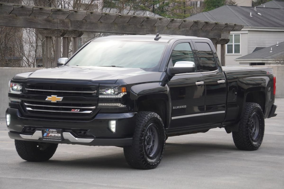Used 2017 Chevrolet Silverado 1500 LTZ Z71 AWD/4WD image 5