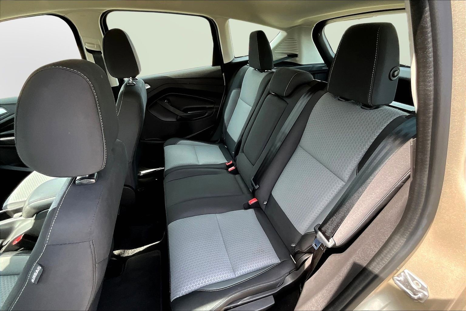 Used 2017 Ford C-MAX SE image 18