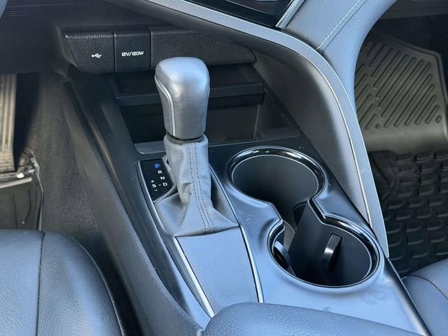 Used 2020 Toyota Camry SE image 9