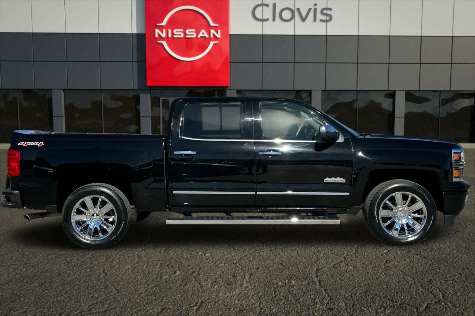 Used 2015 Chevrolet Silverado 1500 High Country w/ High Country Premium Package AWD/4WD image 9