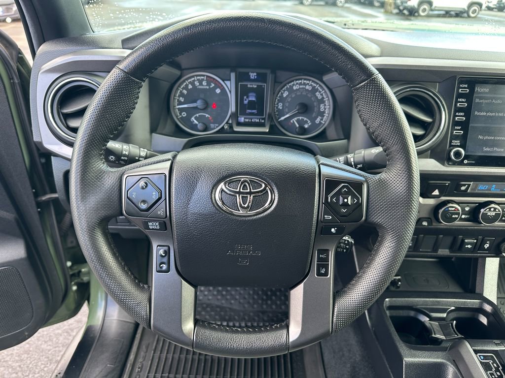 Used 2021 Toyota Tacoma TRD Off-Road w/ TRD Premium Off Road Package AWD/4WD image 19