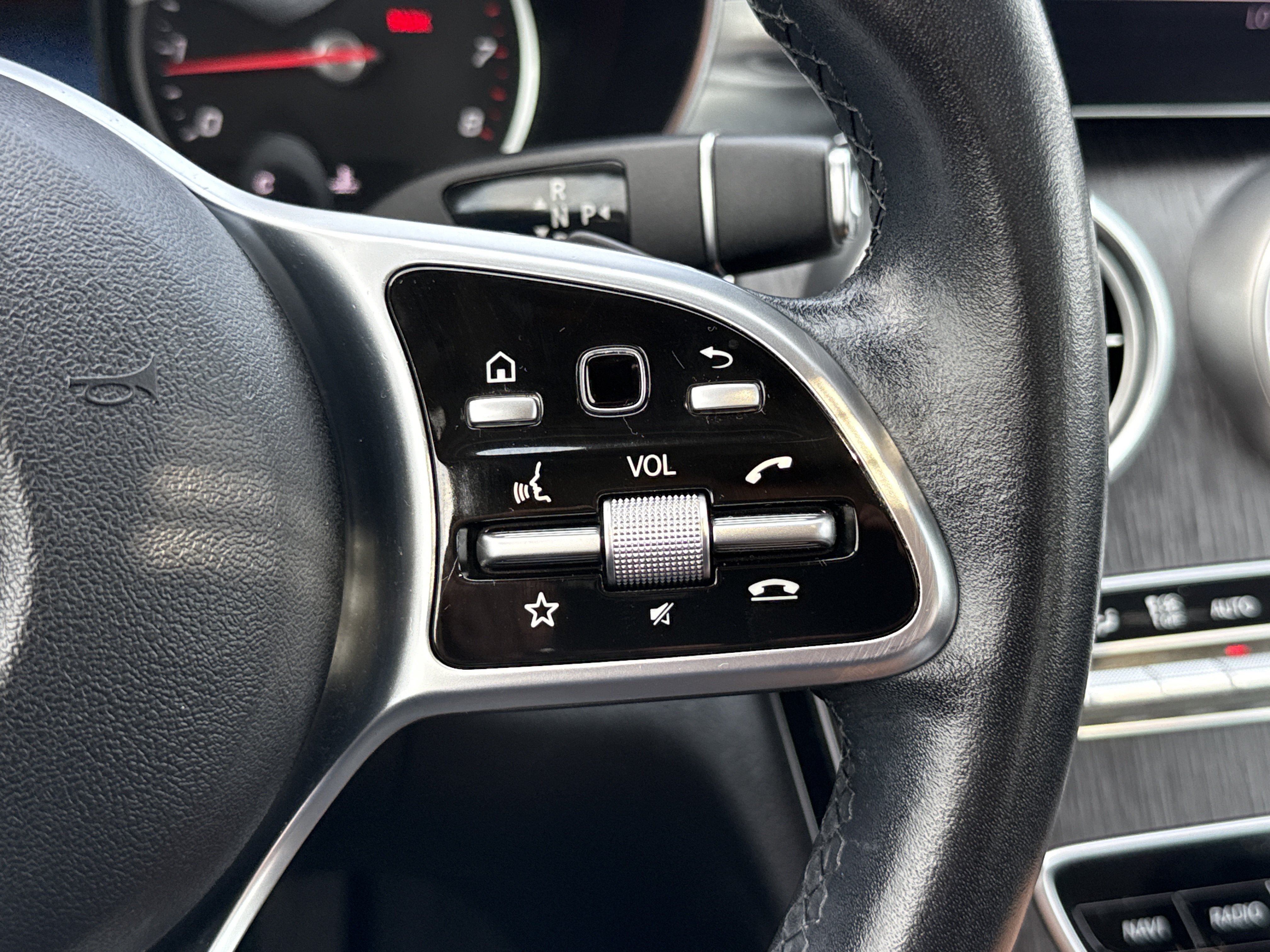 Used 2020 Mercedes-Benz C 300 4MATIC Sedan image 25