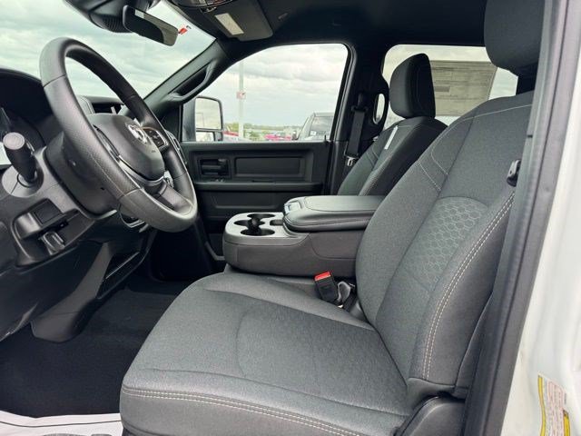 New 2026 RAM 2500 Tradesman AWD/4WD image 9