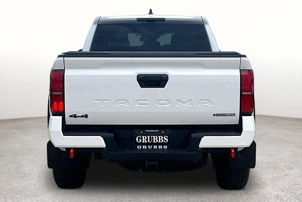 Used 2025 Toyota Tacoma TRD Off-Road AWD/4WD image 4