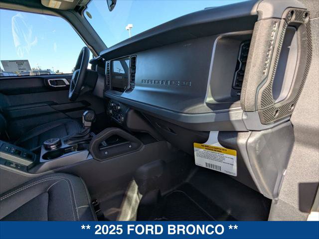 New 2025 Ford Bronco Badlands AWD/4WD image 19