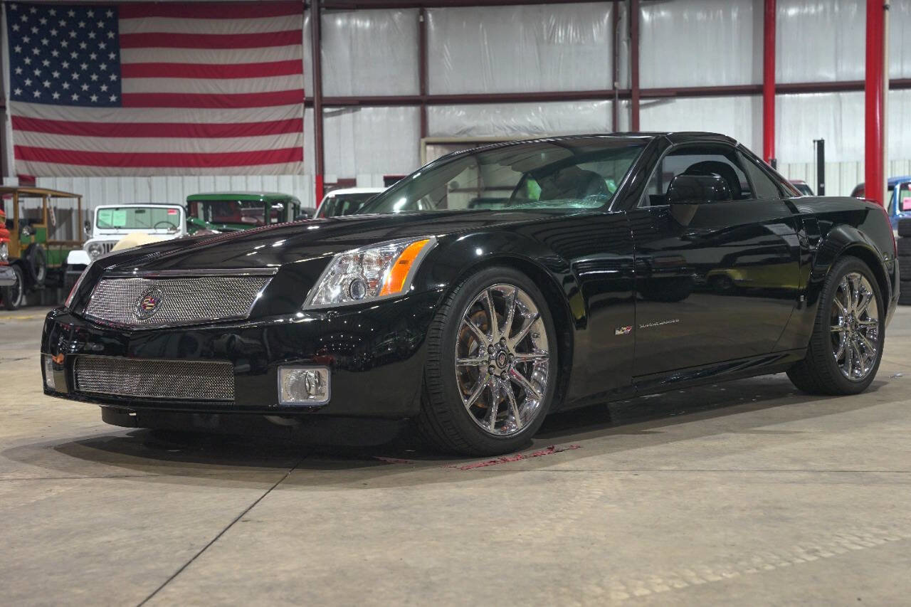 Used 2008 Cadillac XLR V RWD image 20